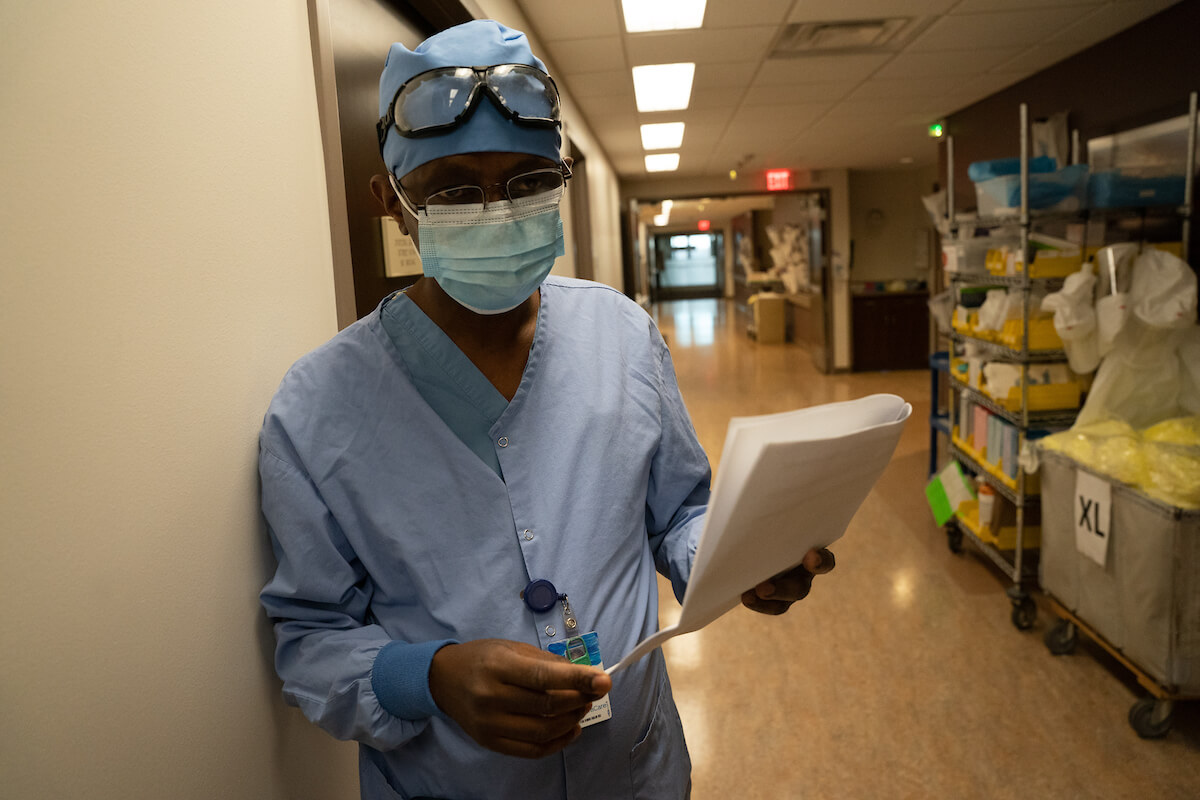 Photo of Esayas Okubamichael, hospitalist at St. Cloud Hospital